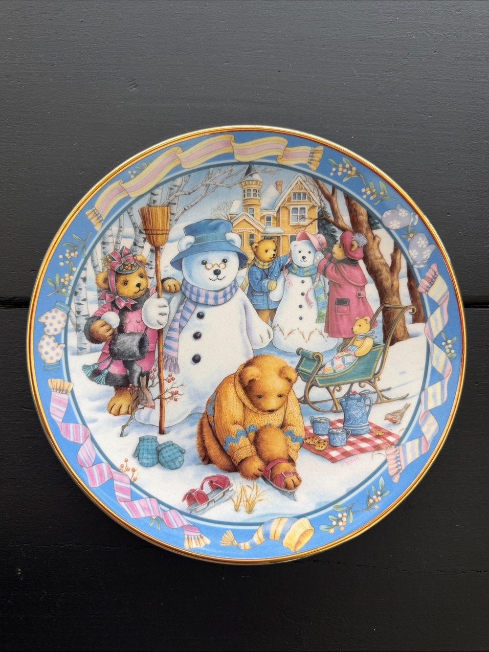 Teddy Bear Winter Wonderland - Limited Edition Plate